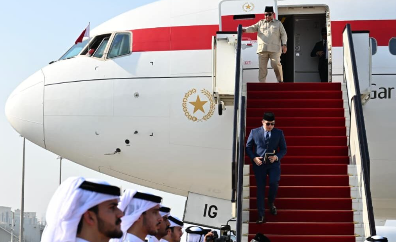 Setelah Israel Lakukan Serangan, Presiden Prabowo Tiba di Doha untuk Lakukan Pertemuan bersama Emir Qatar